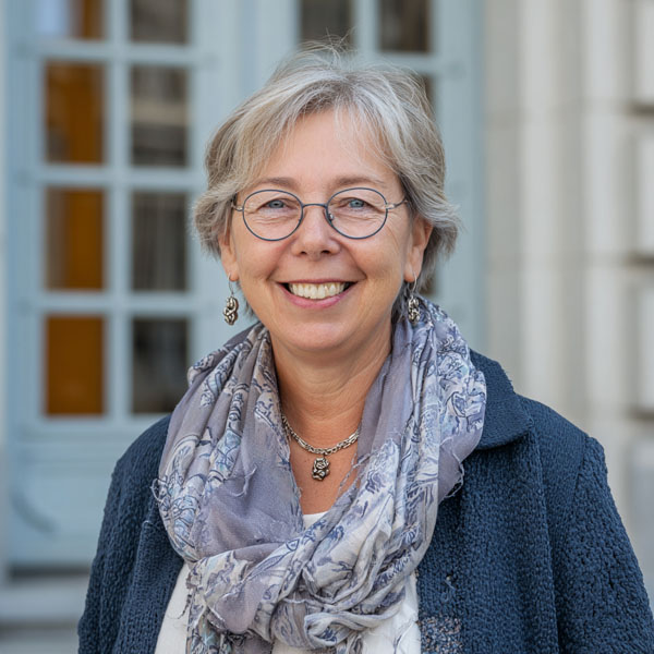 Frau_Mertens_Abteilungsleiterin